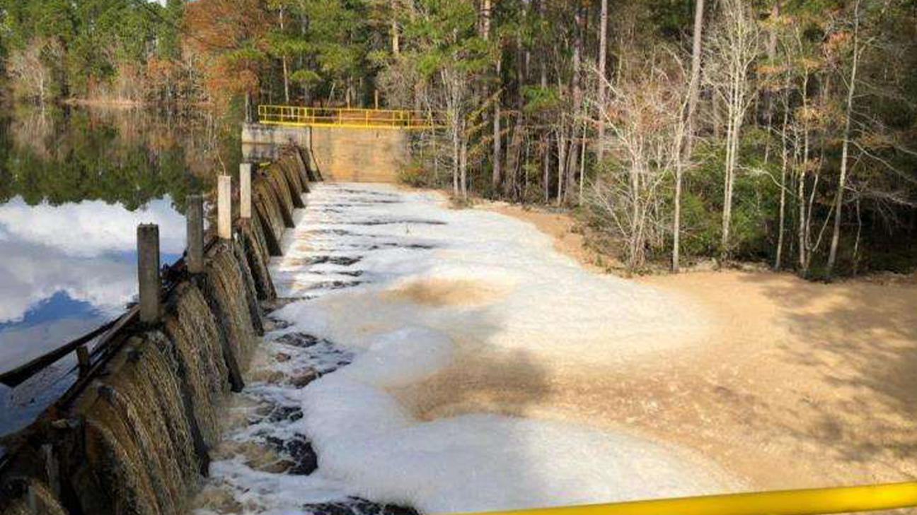 dams-scaled_0001_Soperton-Naval-Stores,-Sand-Hill-Lake-Dam-3